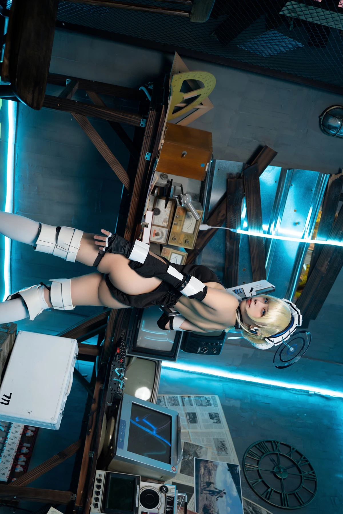 Cosplay 三無人型 – 蔚蓝档案 飞鸟马时兔女郎
