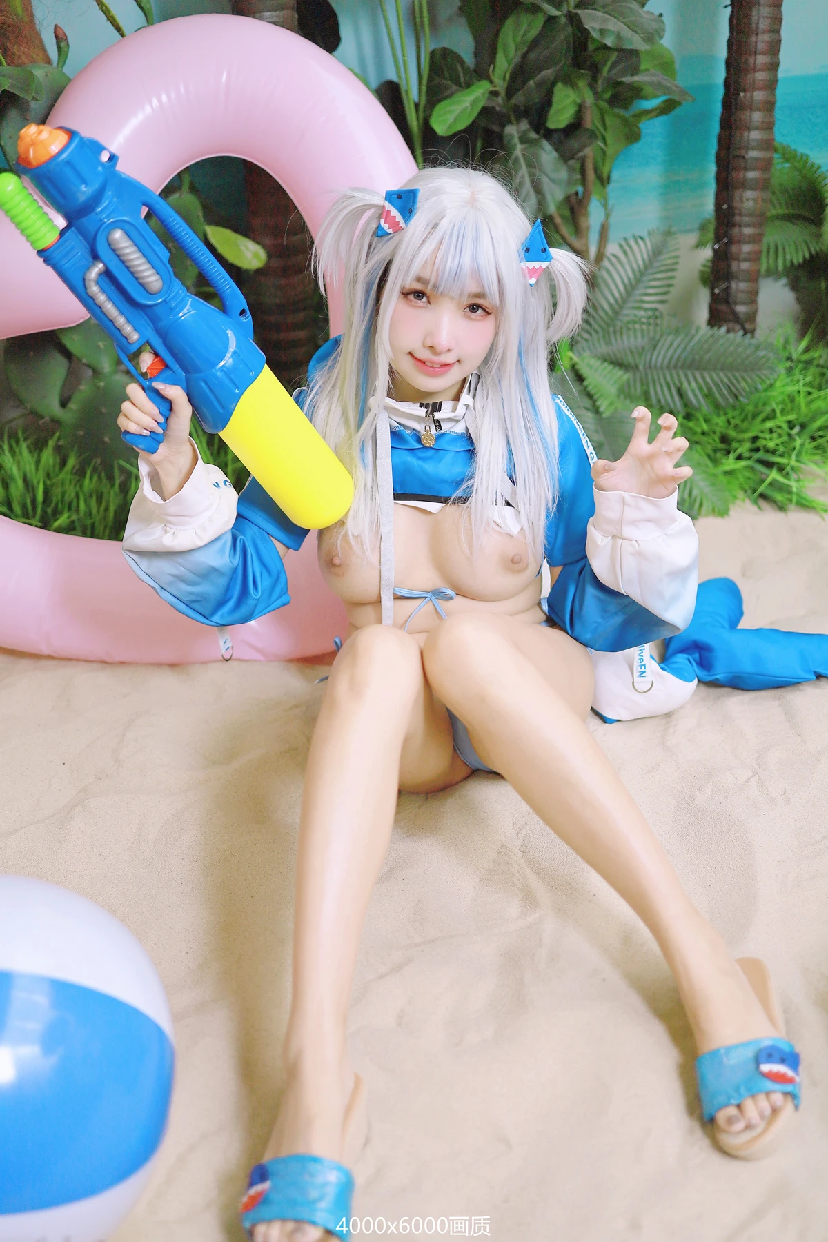 Cosplay 慕慕Momo – 鲨鱼工作服 Gura