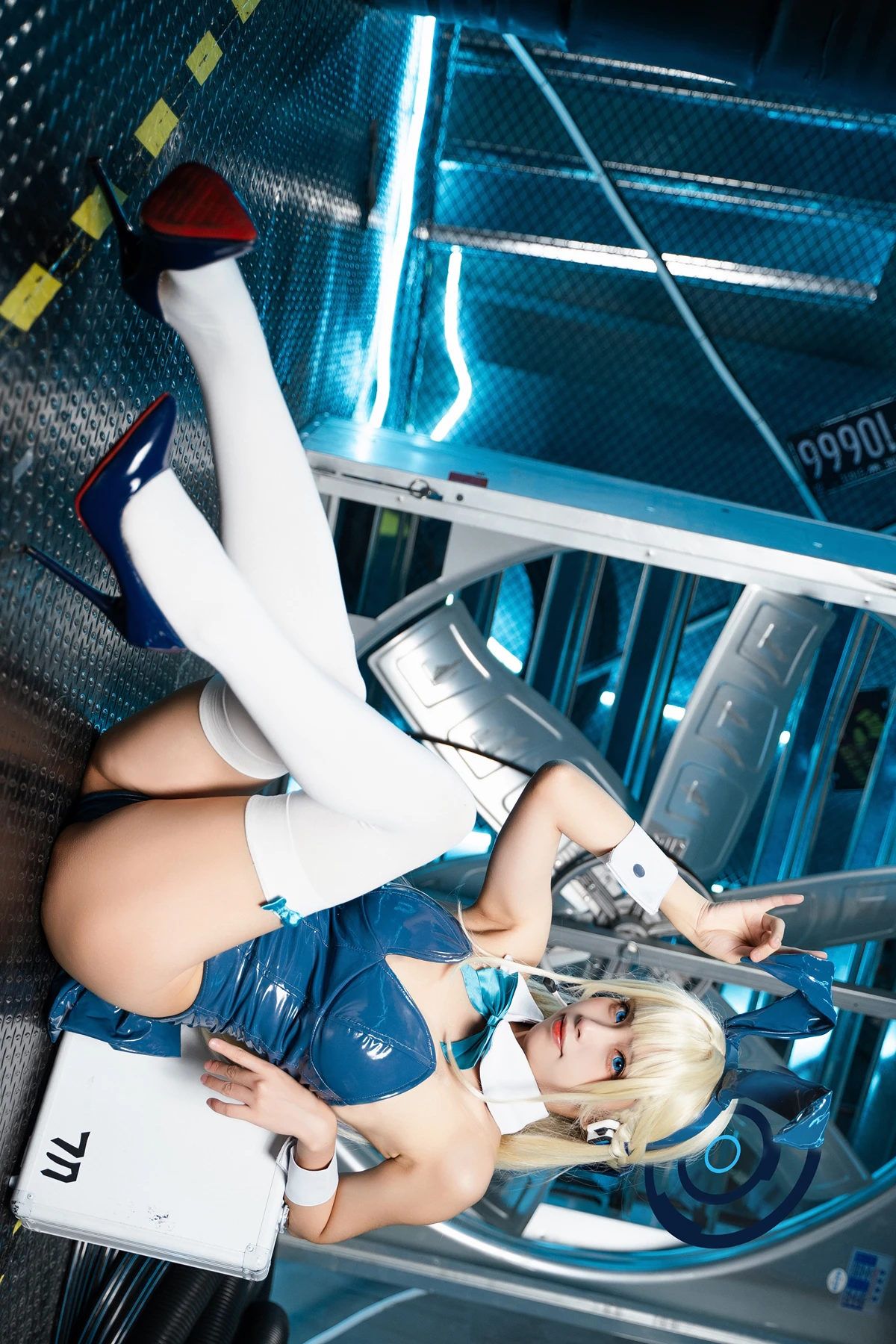 Cosplay 三無人型 – 蔚蓝档案 飞鸟马时兔女郎