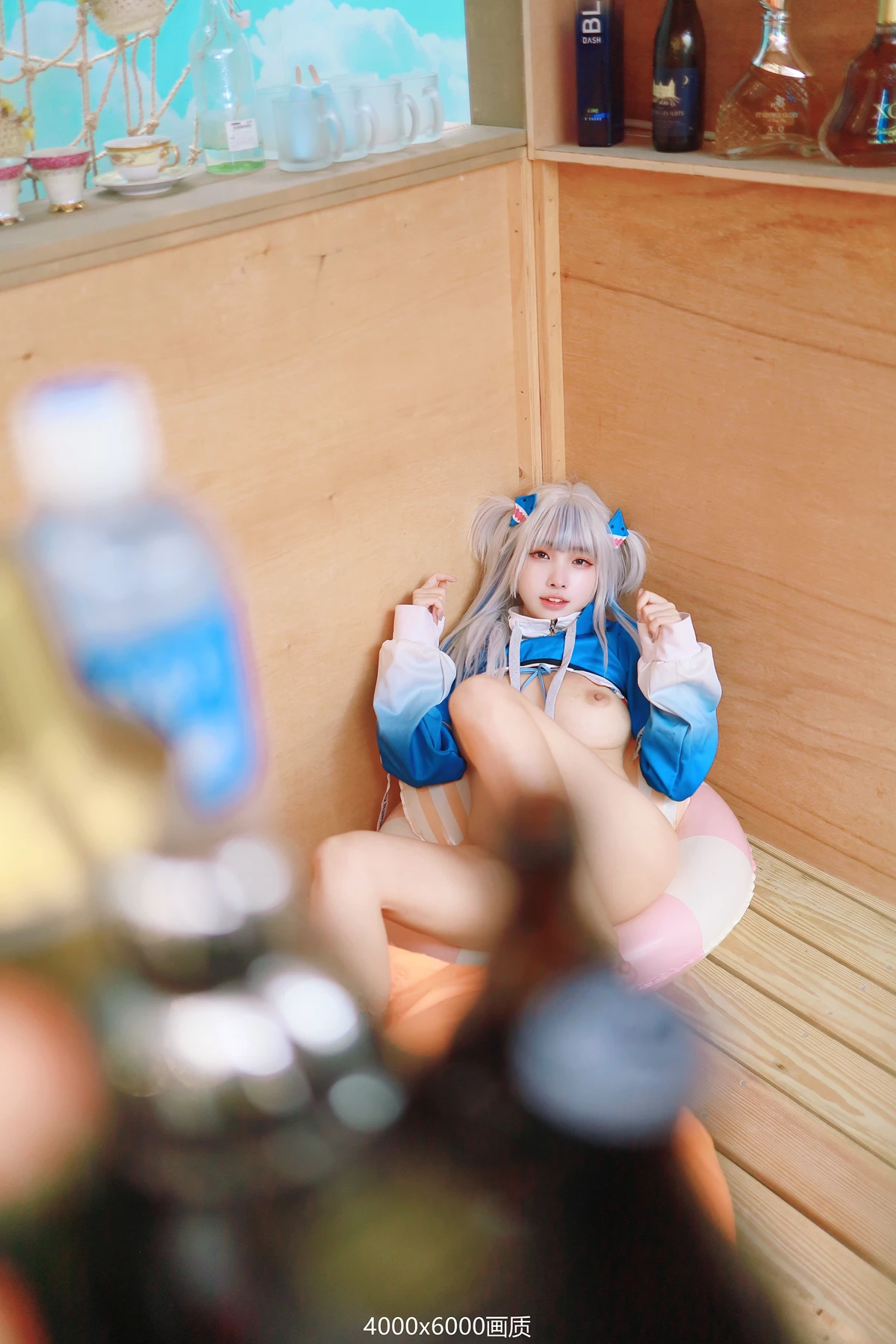 Cosplay 慕慕Momo – 鲨鱼工作服 Gura