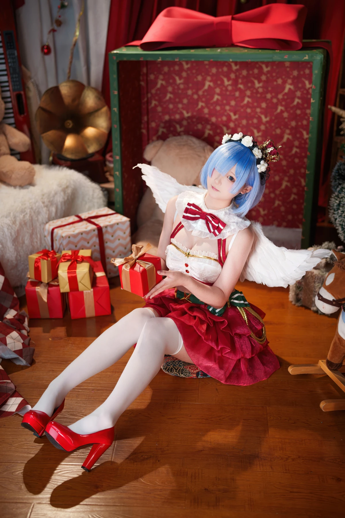 Cosplay Seele麦麦 – 蕾姆 圣诞物语