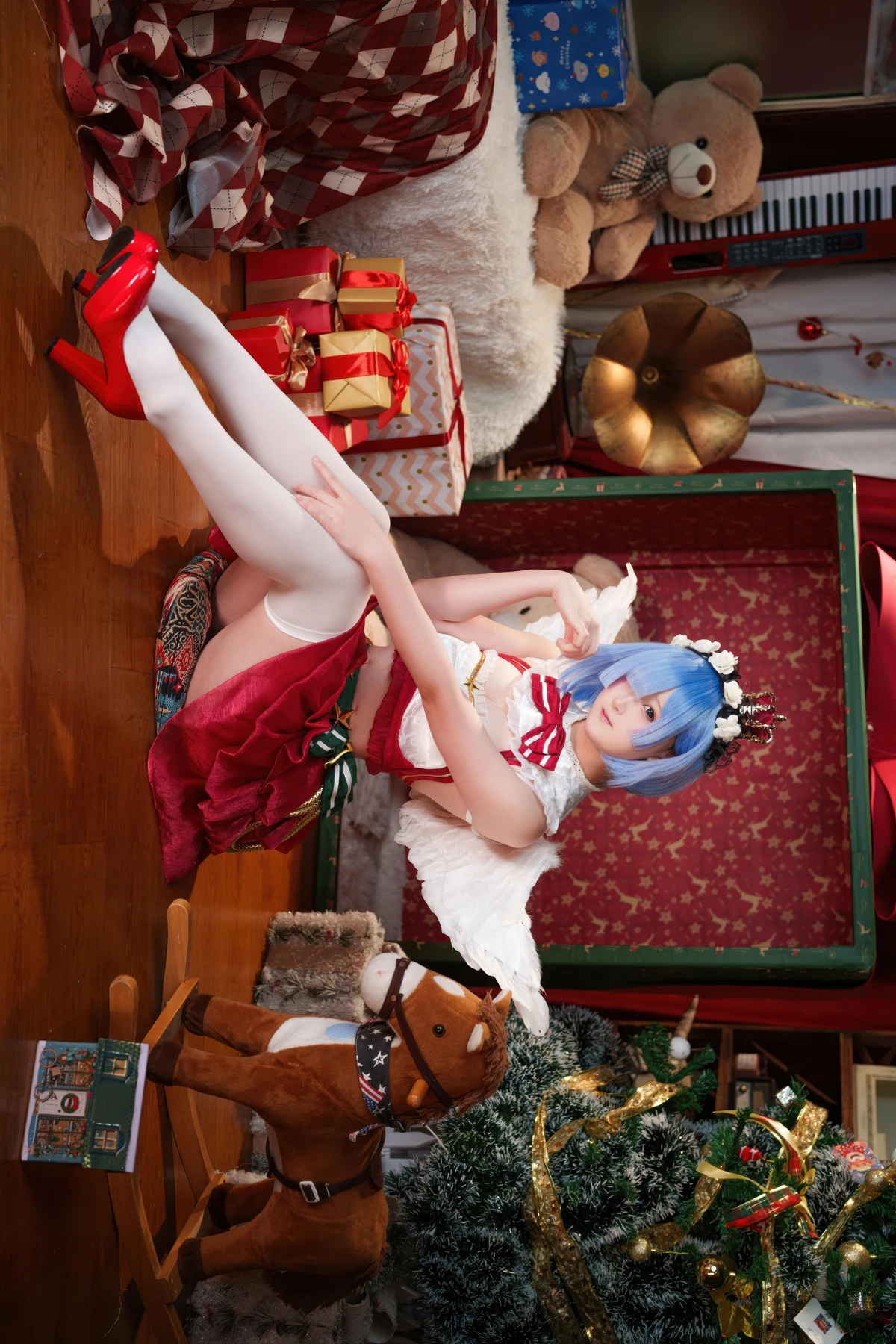 Cosplay Seele麦麦 – 蕾姆 圣诞物语