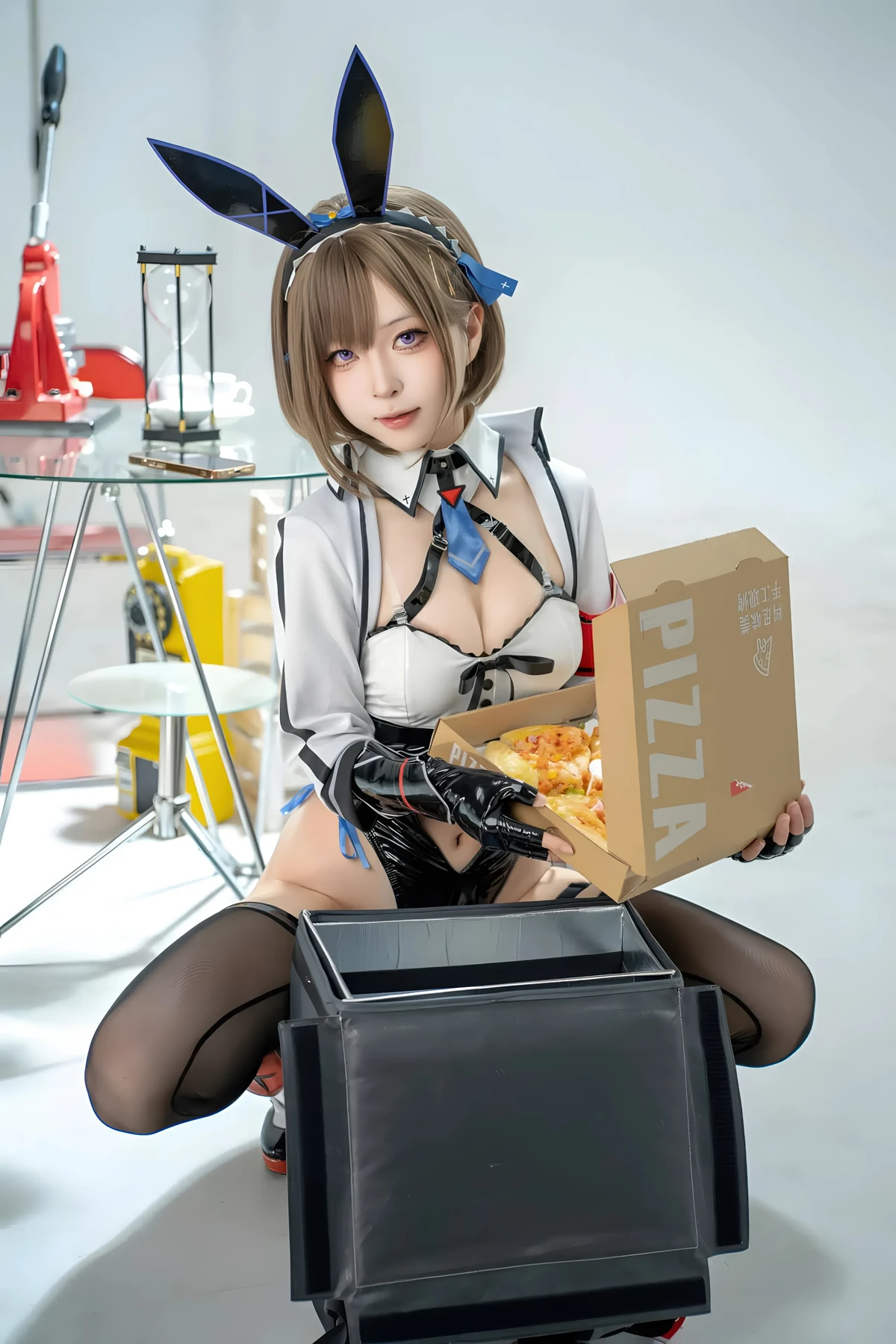 Cosplay 矢量鱼 – 外卖兔女郎 小葵