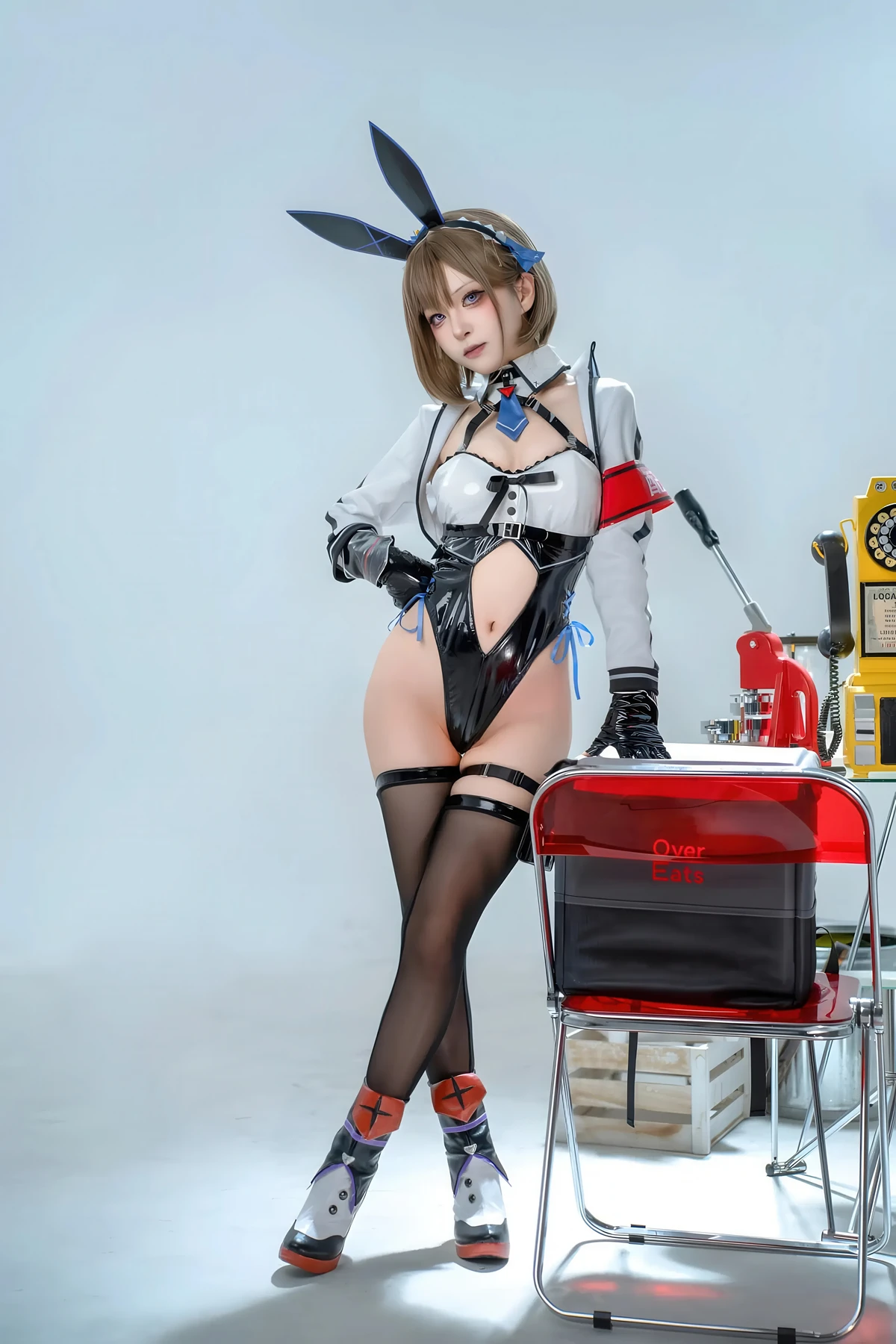 Cosplay 矢量鱼 – 外卖兔女郎 小葵