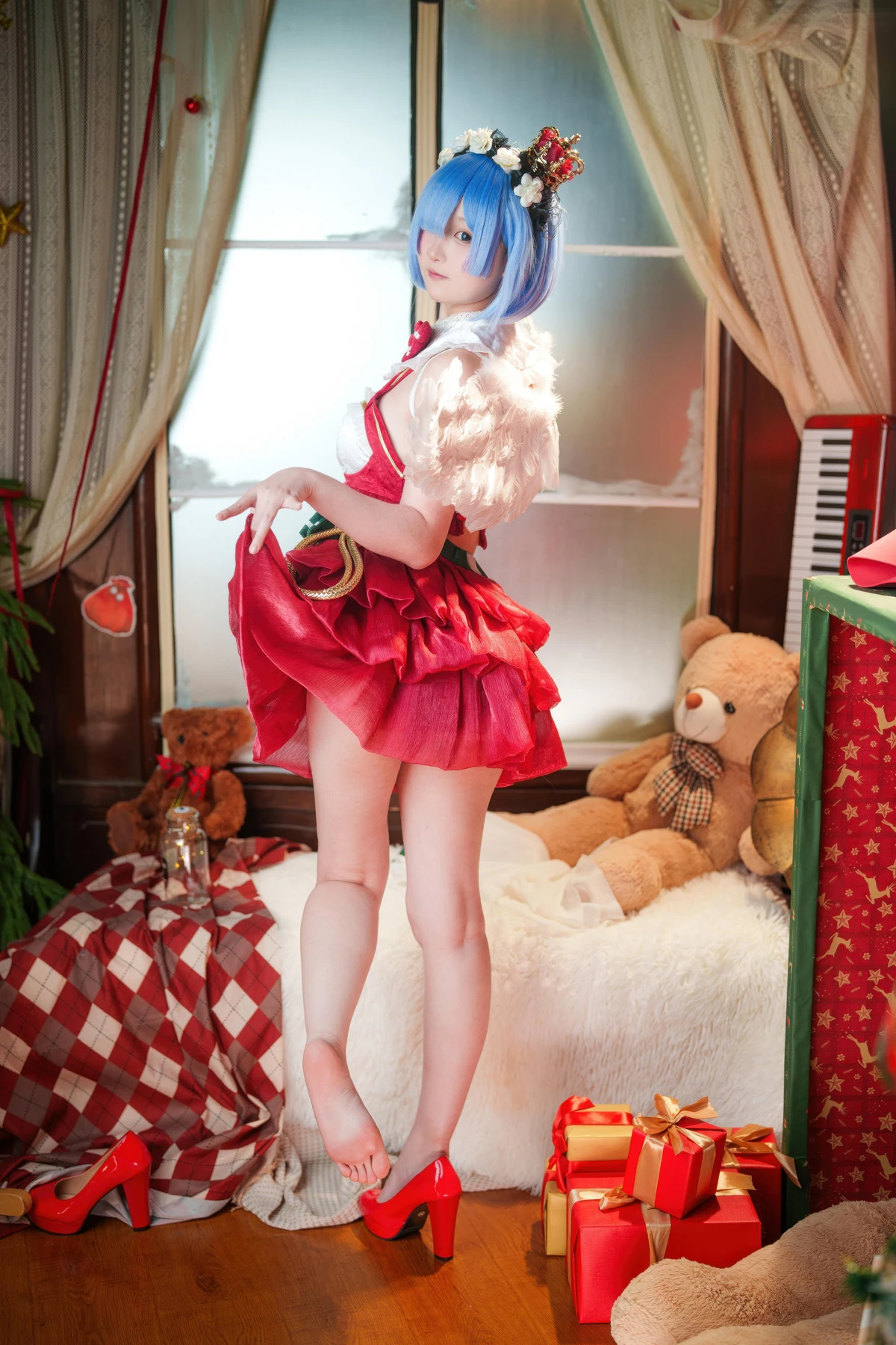 Cosplay Seele麦麦 – 蕾姆 圣诞物语