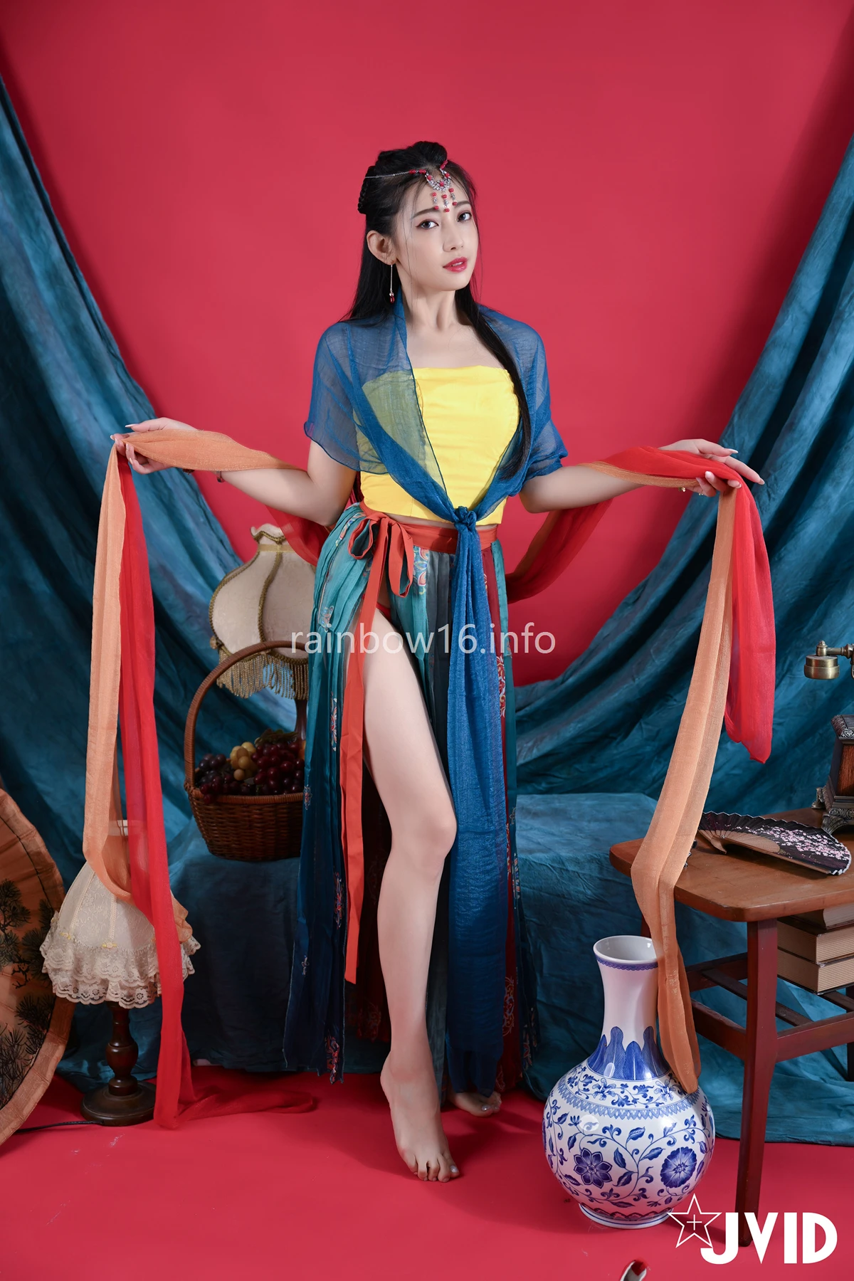 JVID 夏暮光 – 校花暮光敦煌風格造型服飾首度嘗試,飛越天際穿梭時空與你來場空前未有的愛戀滋味～ Set.01