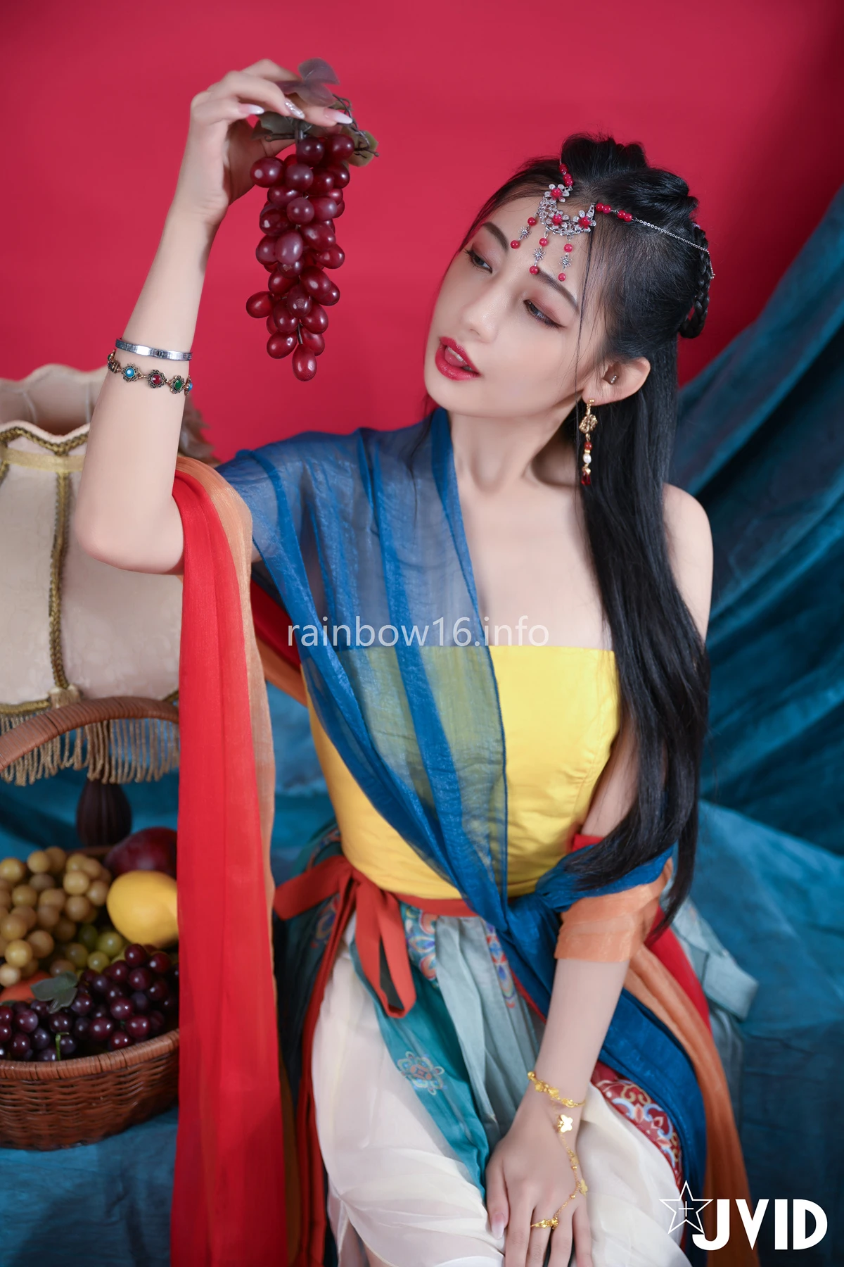 JVID 夏暮光 – 校花暮光敦煌風格造型服飾首度嘗試,飛越天際穿梭時空與你來場空前未有的愛戀滋味～ Set.01