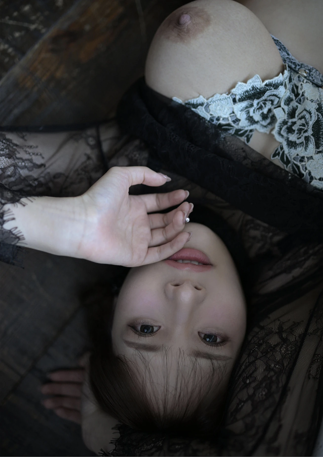 Himeka Iori 庵ひめか, 週刊現代デジタル写真集 「満点バスとは100センチ」 Set.02