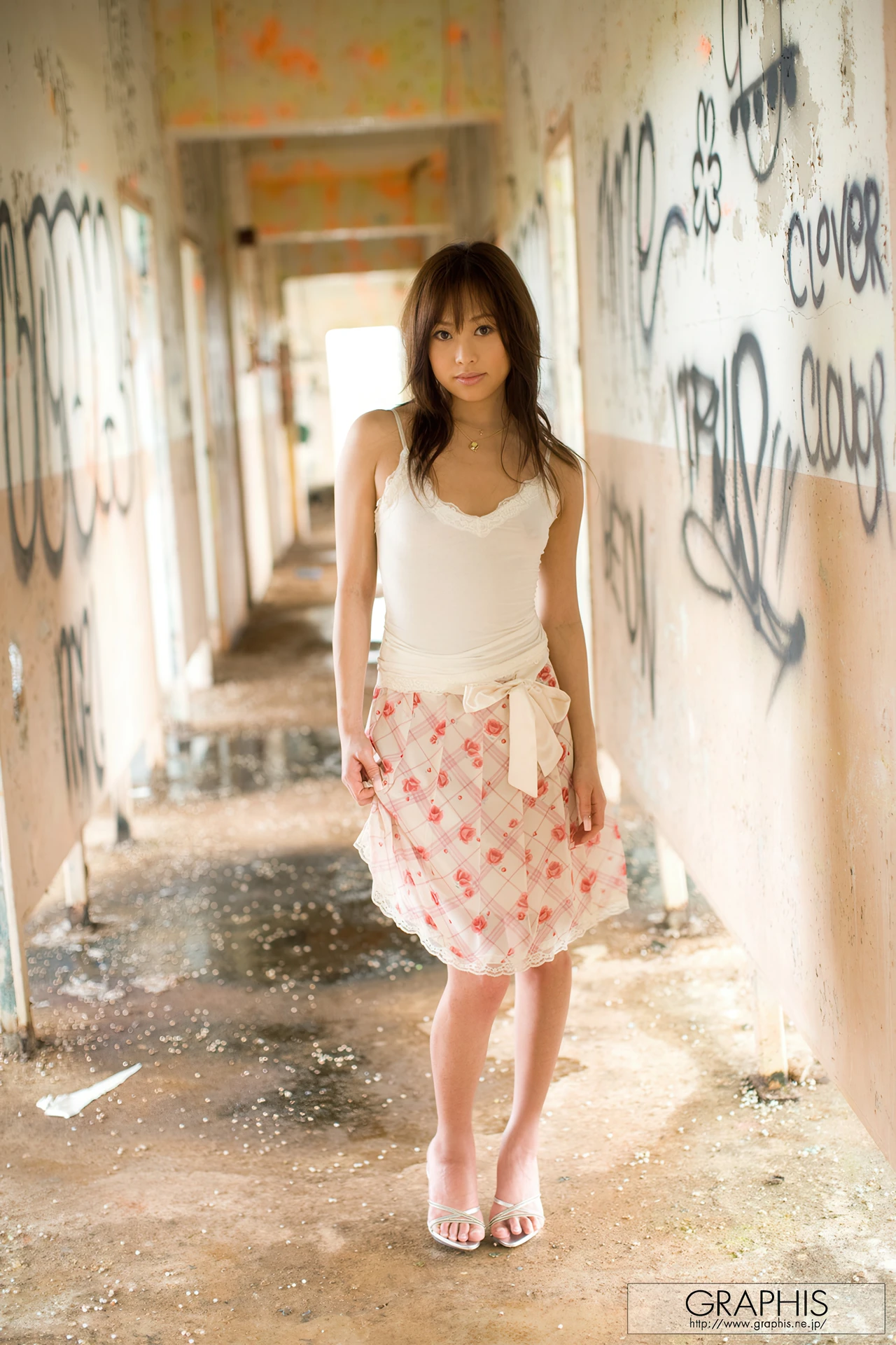 Miina Yoshihara 吉原ミィナ, Graphis First Gravure 初脱ぎ娘 Set.01