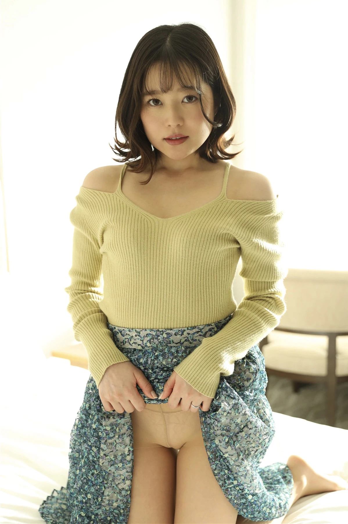 Chiharu Miyazawa 宮沢ちはる, 写真集 小柄で童顔の雰囲気溢れる欲女 Set.01