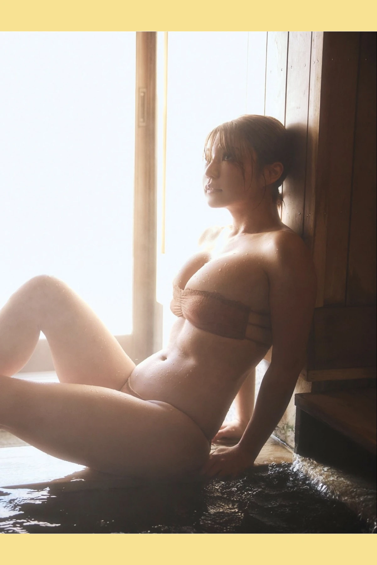 ENA エナ, SPA! デジタル写真集 元保健室の先生が放つ強烈な色気 Set.02