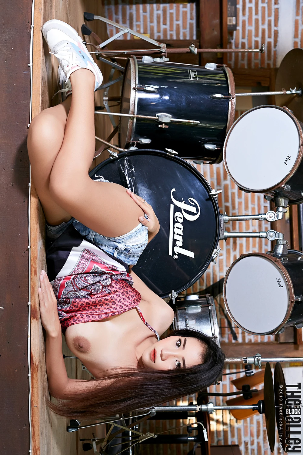 Farin – The Black Alley Photobook Set.03